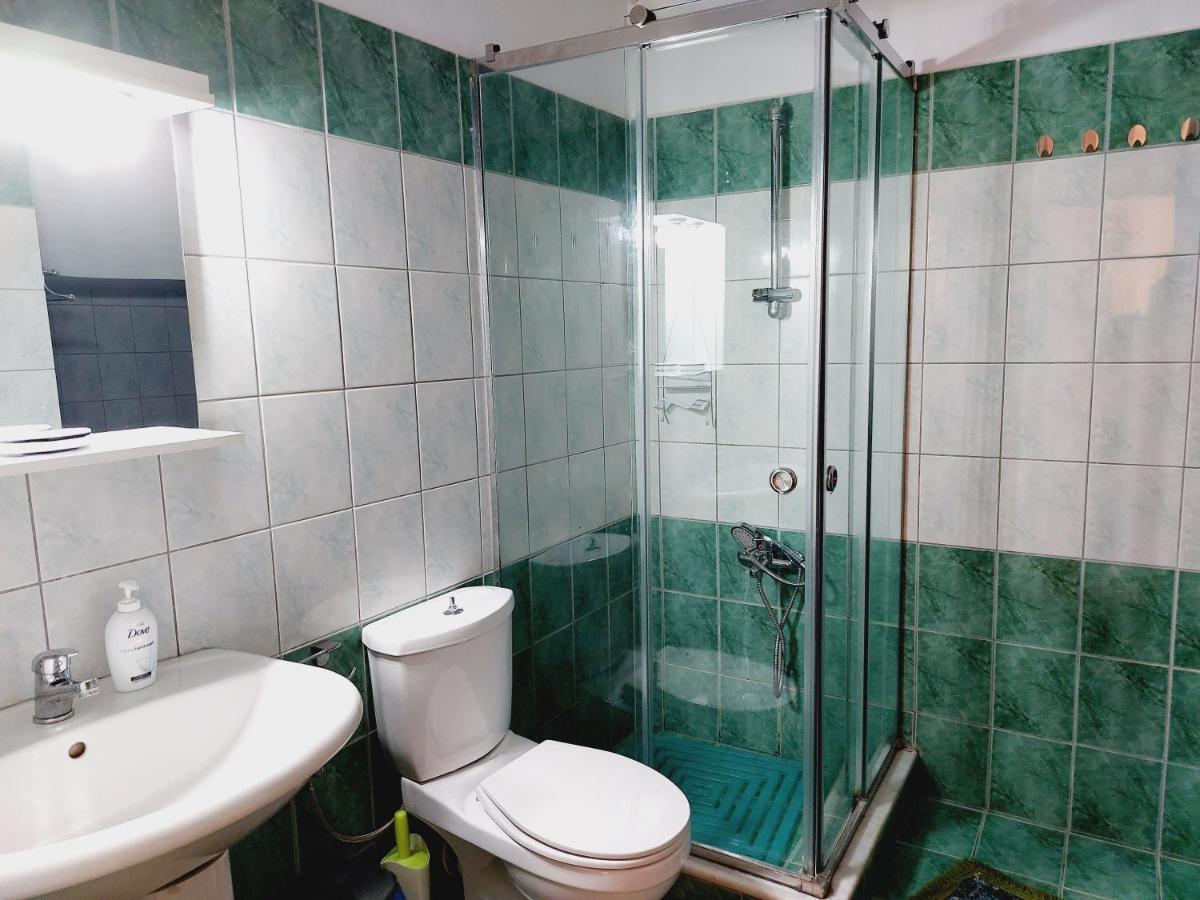 George'S Apartment Ípszosz Kültér fotó